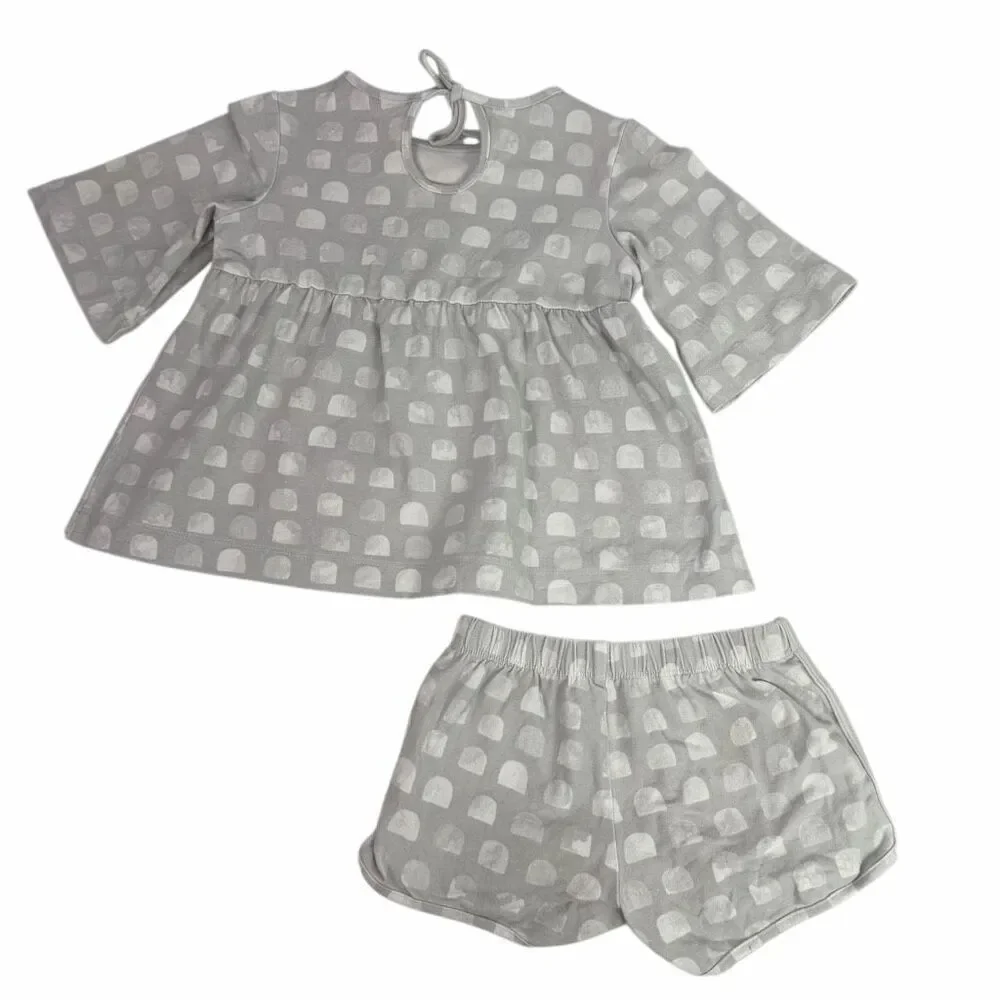Alice and Ames Bloom Shirt Short Set size 6 Stains